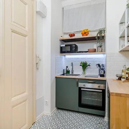 Apartment Near Charles Bridge By Michal&friends Prag