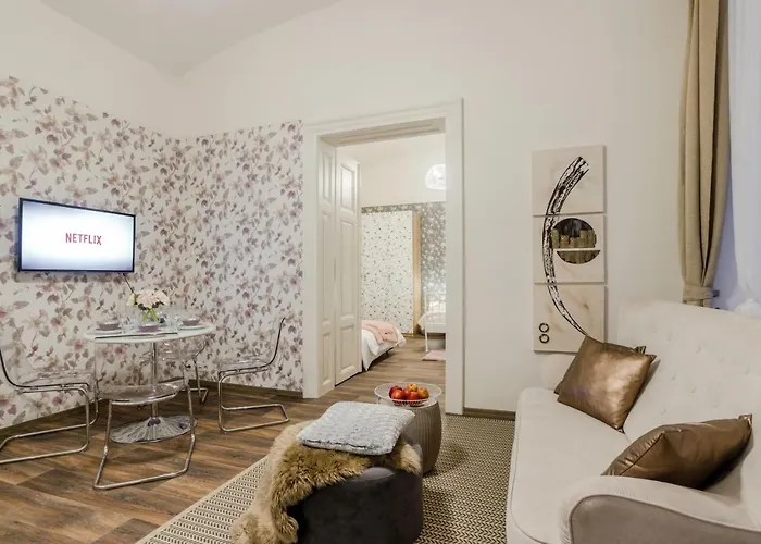 Apartment Near Charles Bridge By Michal&friends Prague